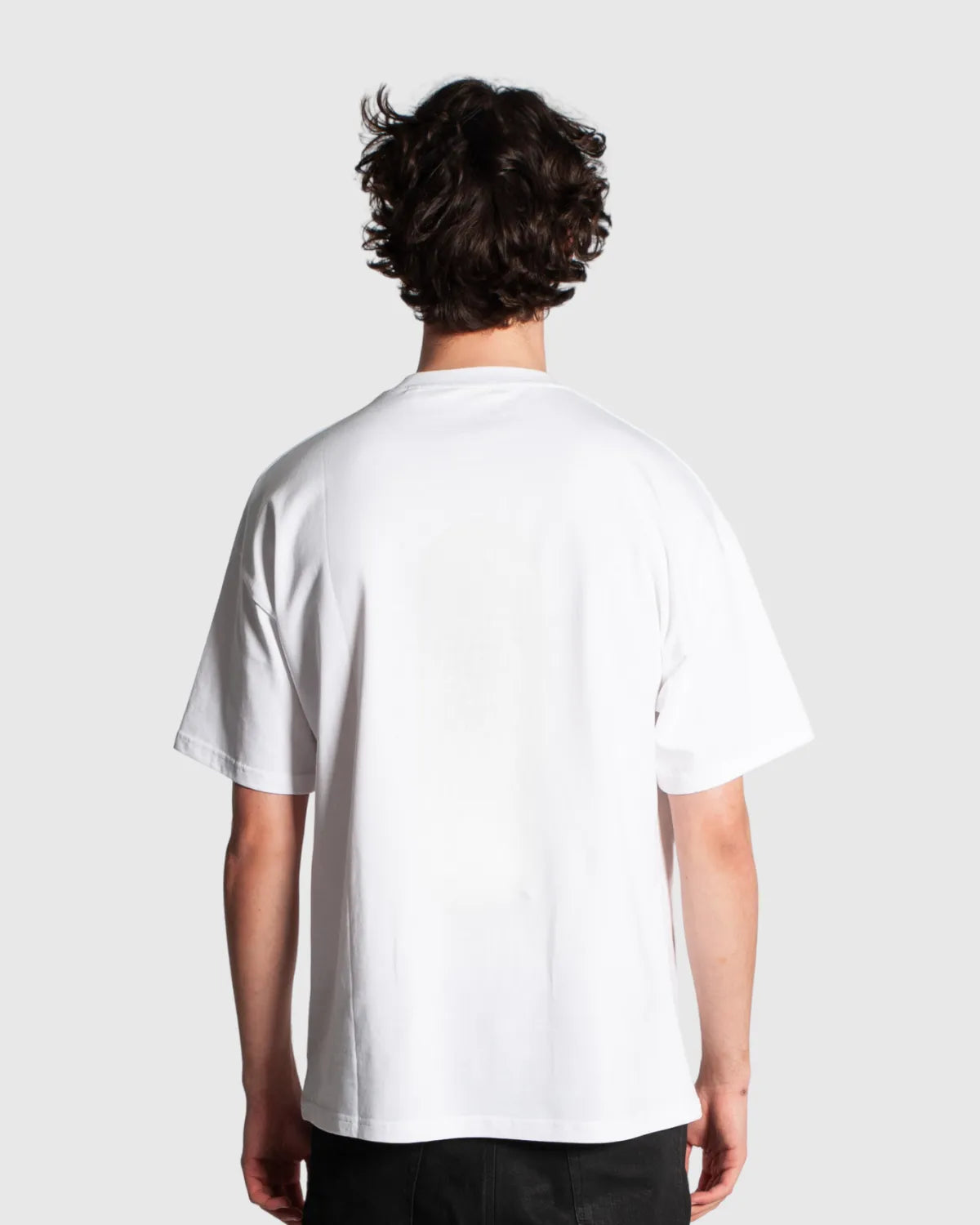 CLASSIC T-SHIRT